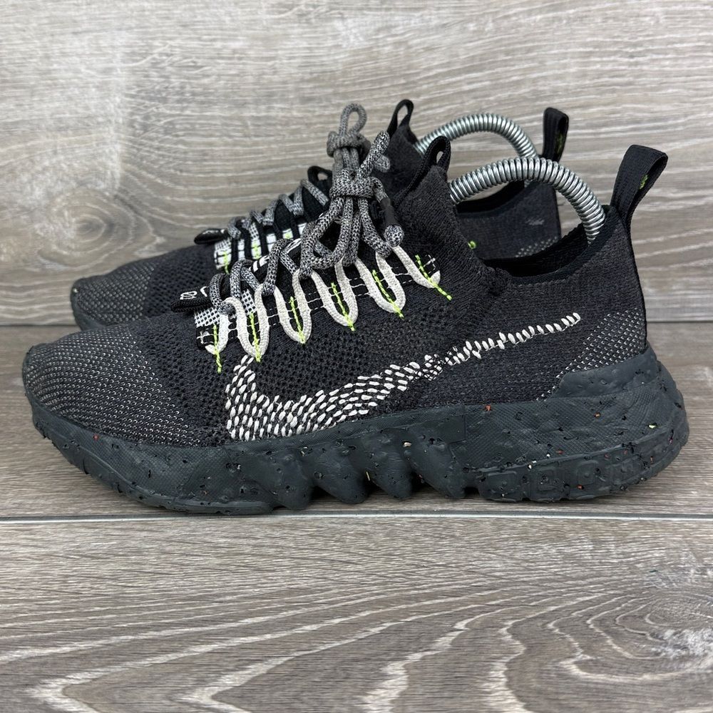 Nike Space Hippie 01 Men’s Sz 7/Women’s 8.5 Anthracite White Black Volt Sneakers - Picture 3 of 11